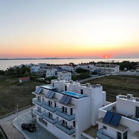 Miri R3 * プリヴラカ