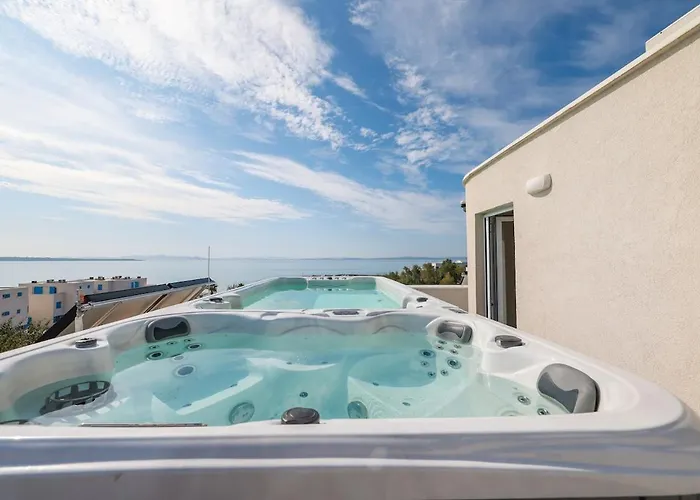 Вилла Miri R3 *