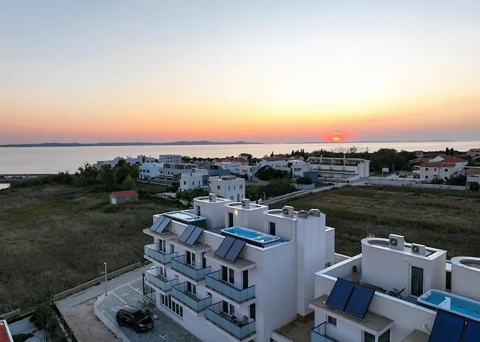 Miri R3 * Привлака