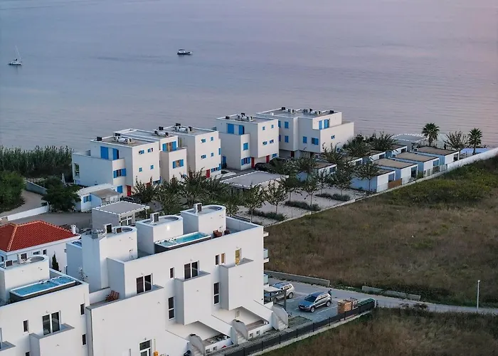 Miri R3 Вилла Привлака